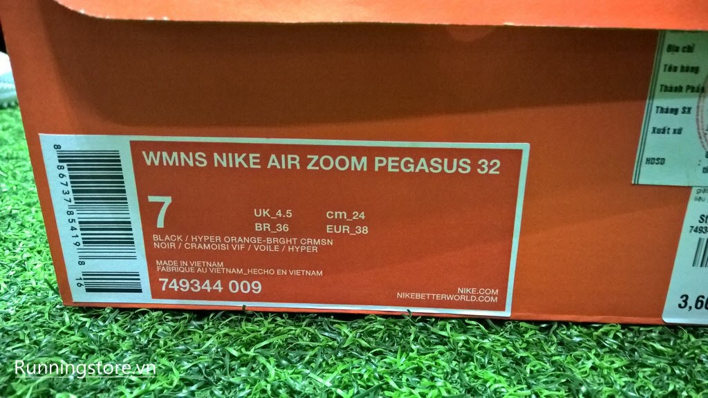 Nike Air Zoom Pegasus 32 Women- Black/ Bright Crimson/ Sail/ Hyper Orange 749344-009